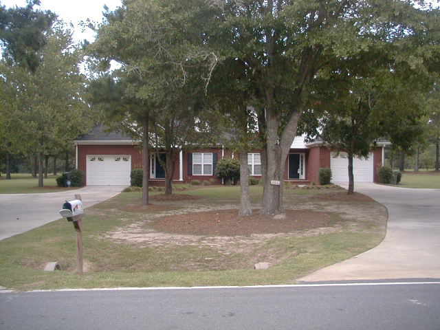 golfclubroadfront.jpg
